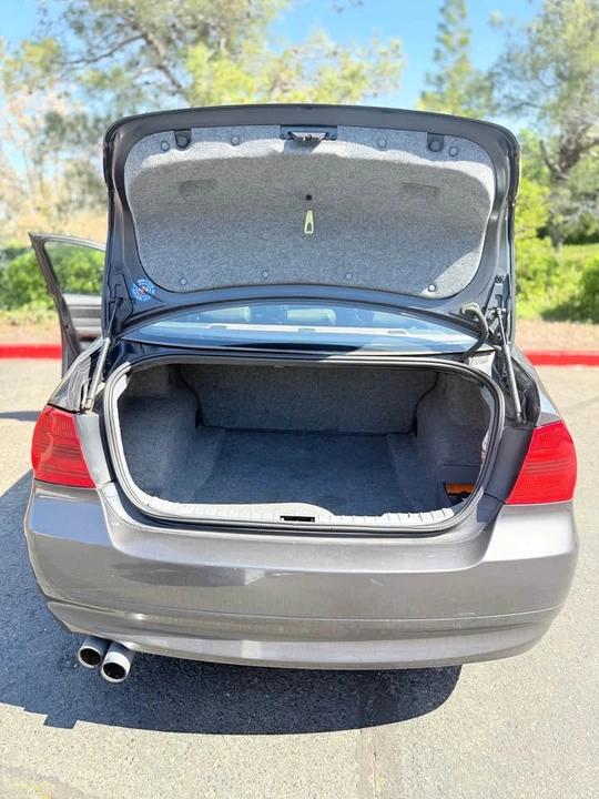 2006 BMW E90 3 Series Sedan - Image 3 of 11