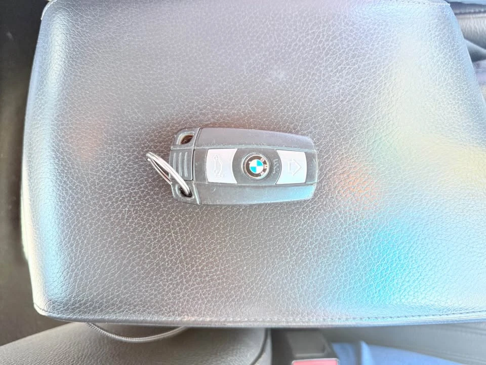 2006 BMW E90 3 Series Sedan - Image 8 of 11