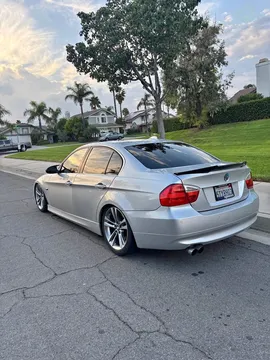 2006 BMW 3 Series 330i Sedan