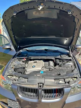 2006 BMW 3 Series 330i Sedan 4D