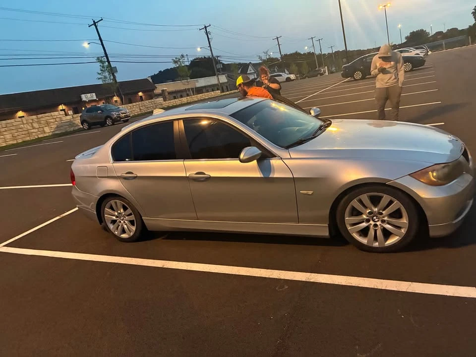 2006 BMW E90 3 Series Sedan - Image 2 of 4