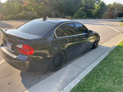 2006 BMW 3 Series 330i Sedan