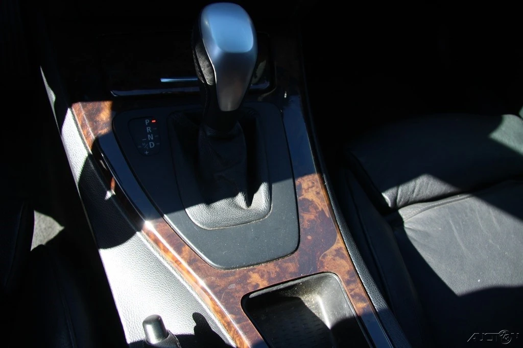 2006 BMW E90 3 Series Sedan - Image 18 of 21
