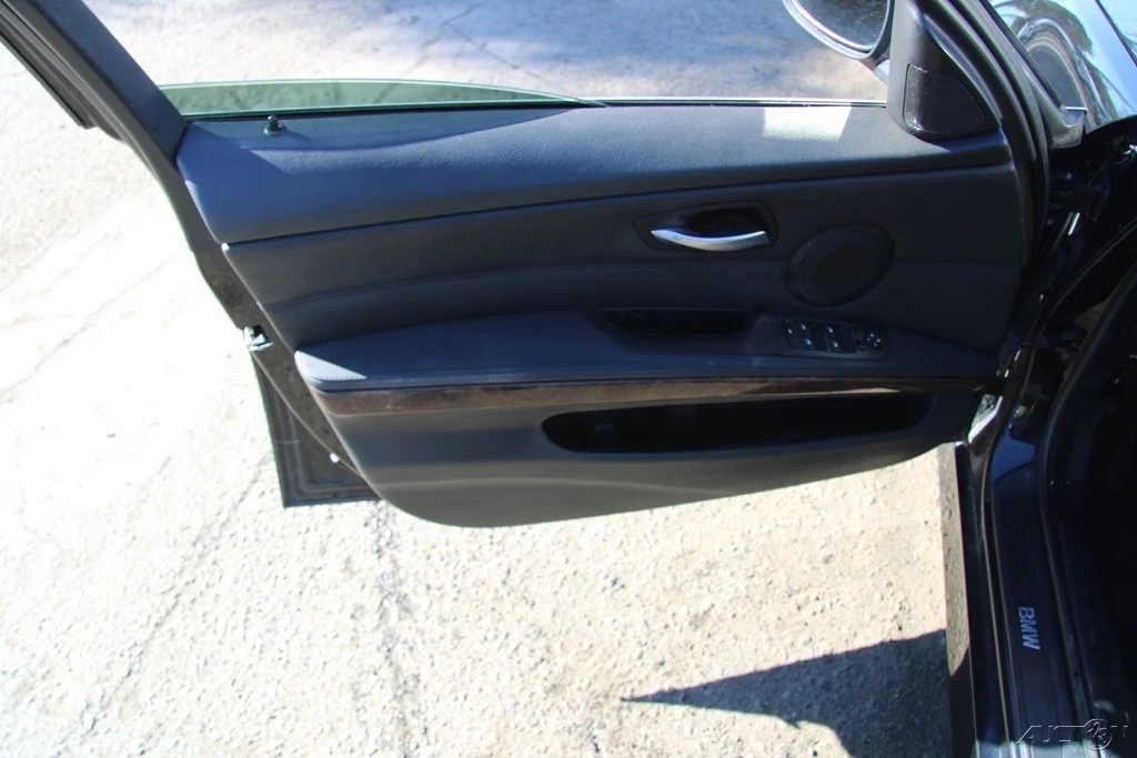 2006 BMW E90 3 Series Sedan - Image 12 of 21