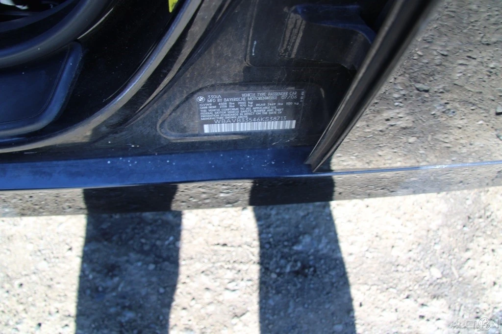 2006 BMW E90 3 Series Sedan - Image 11 of 21