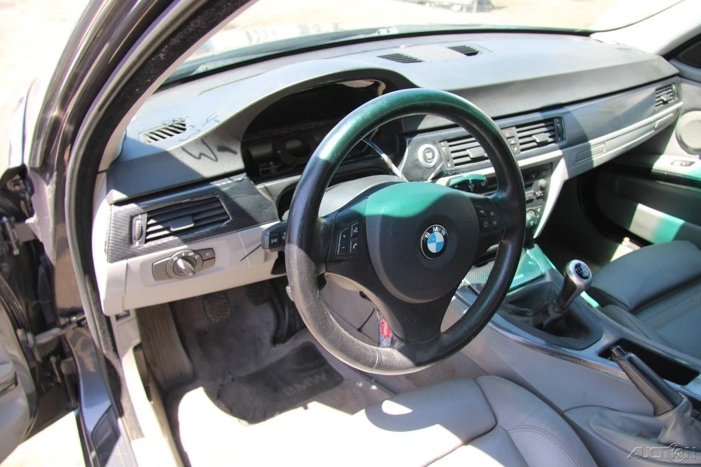 2006 BMW E90 3 Series Sedan - Image 15 of 21