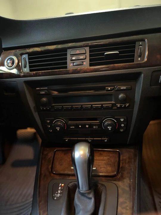2006 BMW E90 3 Series Sedan - Image 11 of 13
