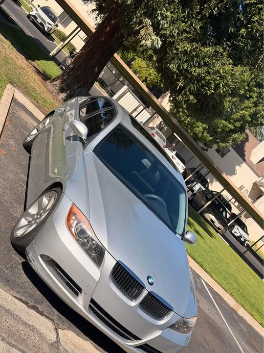 2006 BMW E90 3 Series Sedan - Image 2 of 16