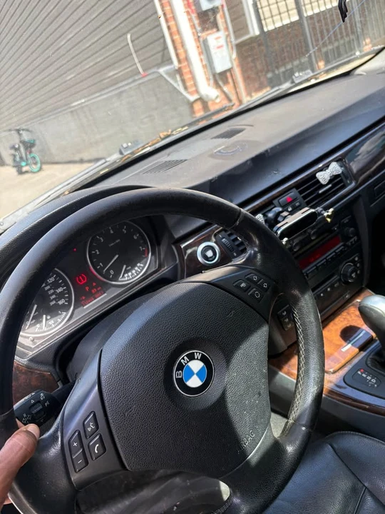 2006 BMW E90 3 Series Sedan - Image 5 of 12