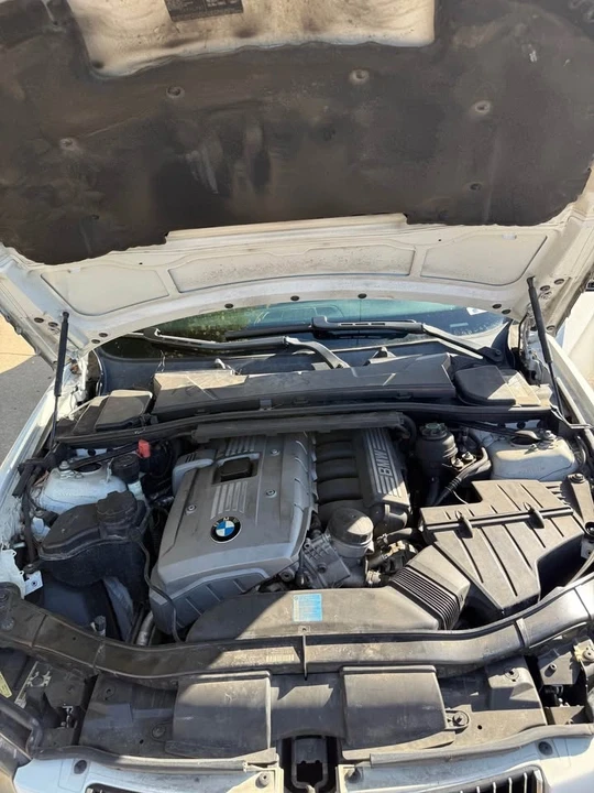 2006 BMW E90 3 Series Sedan - Image 10 of 13