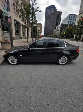 2006 BMW 3 Series 330xi AWD Sedan 4D