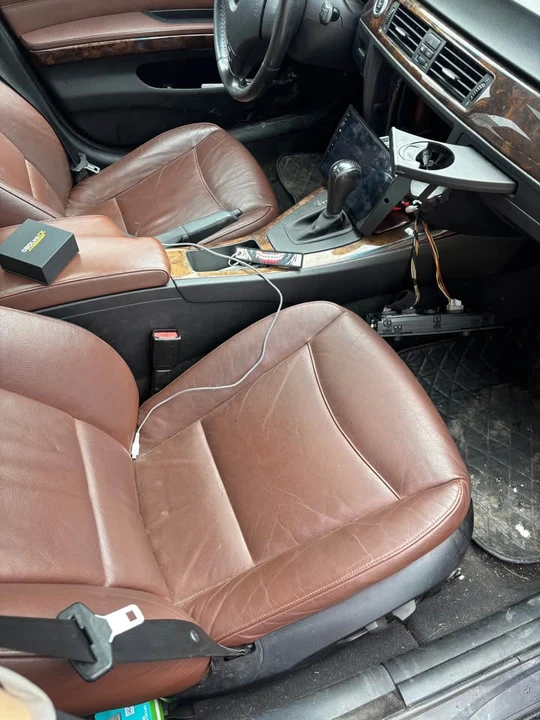 2006 BMW E90 3 Series Sedan - Image 7 of 8