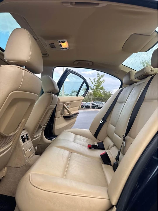 2006 BMW E90 3 Series Sedan - Image 11 of 20