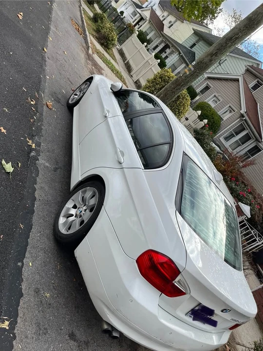 2006 BMW E90 3 Series Sedan - Image 8 of 9