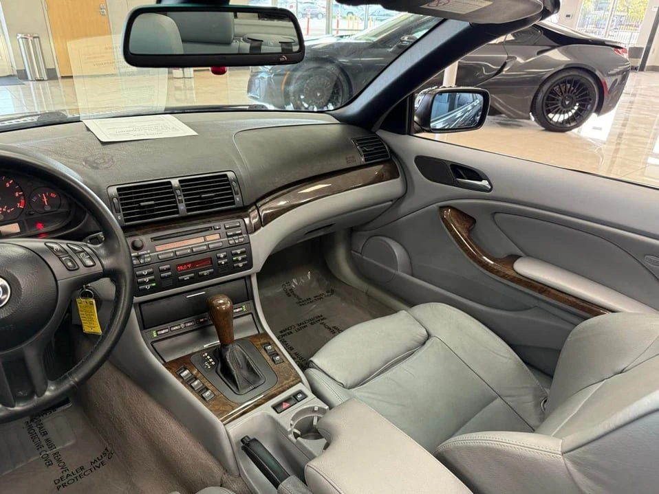 2006 BMW E90 3 Series Sedan - Image 13 of 20