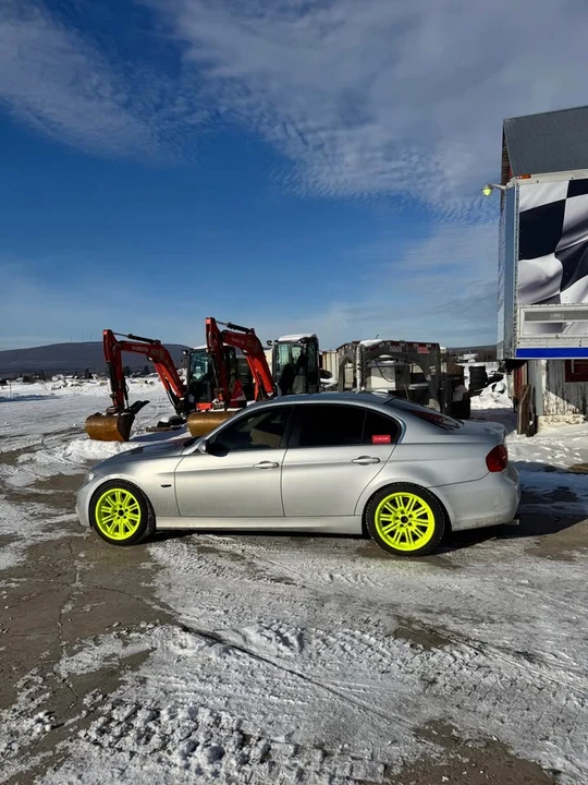 2006 BMW E90 3 Series Sedan - Image 2 of 9