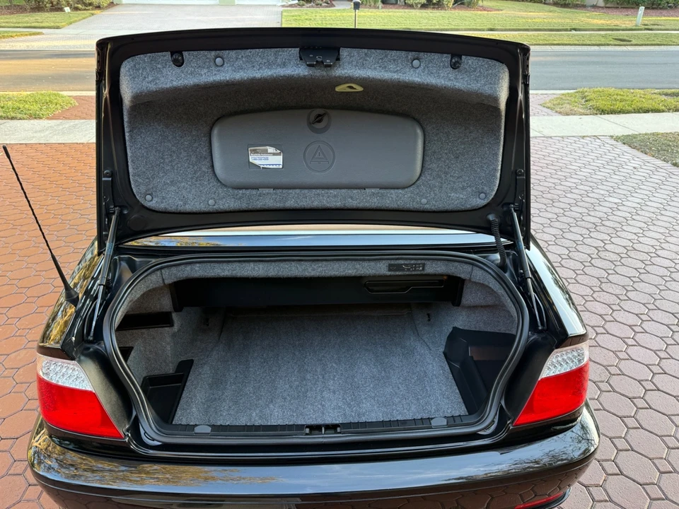 2006 BMW E90 3 Series Sedan - Image 19 of 21