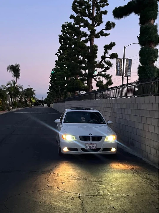 2006 BMW 3 Series - Image 5 of 6
