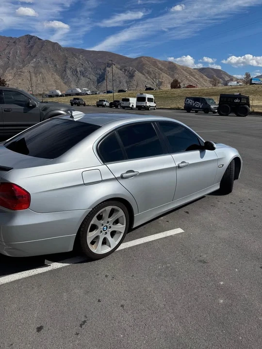 2006 BMW E90 3 Series Sedan - Image 6 of 15