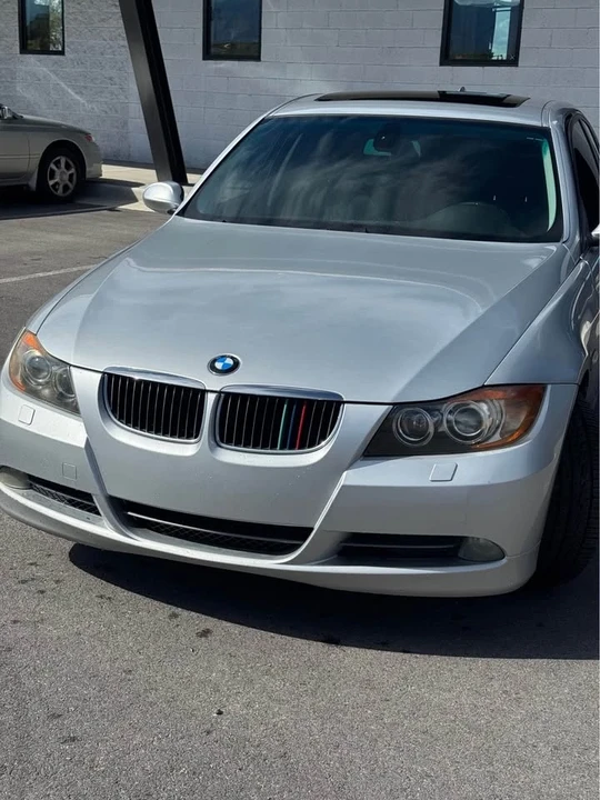 2006 BMW E90 3 Series Sedan - Image 2 of 15