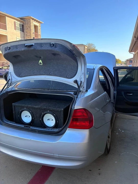 2006 BMW E90 3 Series Sedan - Image 9 of 16