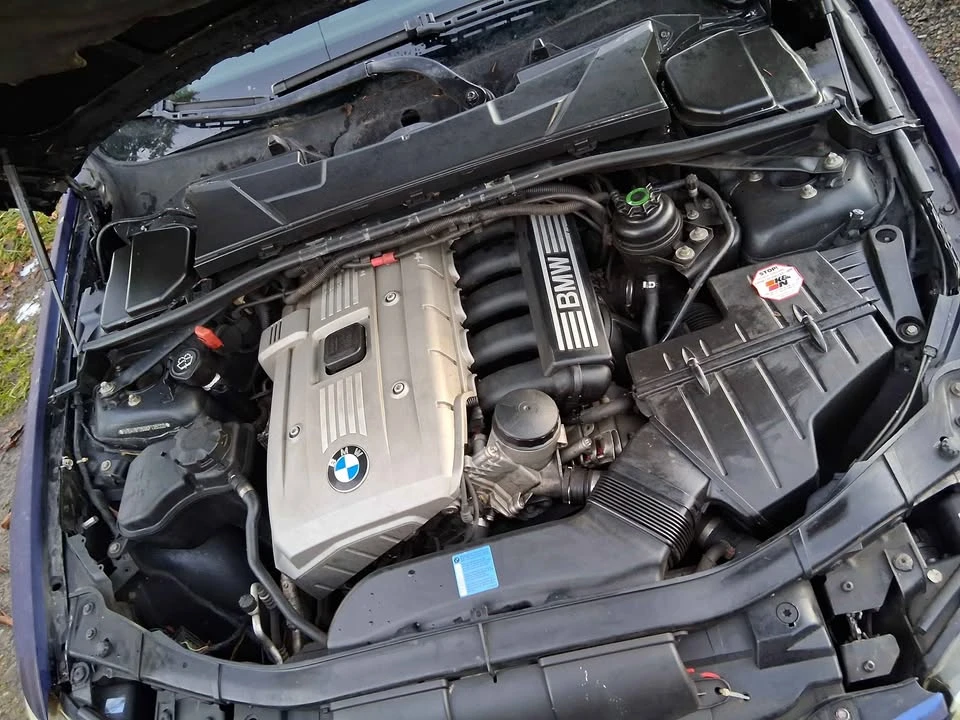 2006 BMW E90 3 Series Sedan - Image 9 of 12