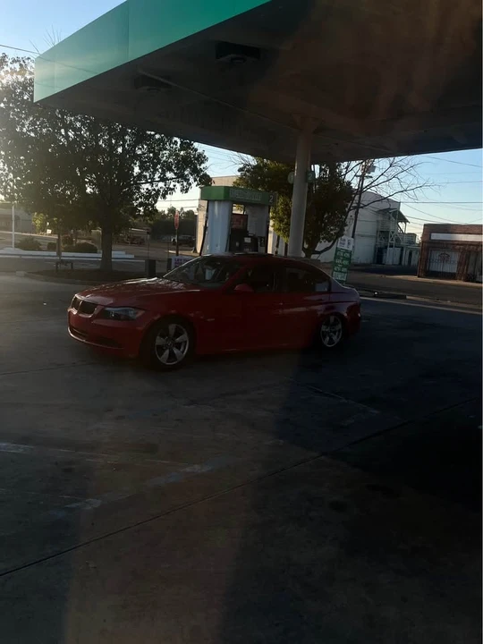 2006 BMW E90 3 Series Sedan - Image 3 of 5