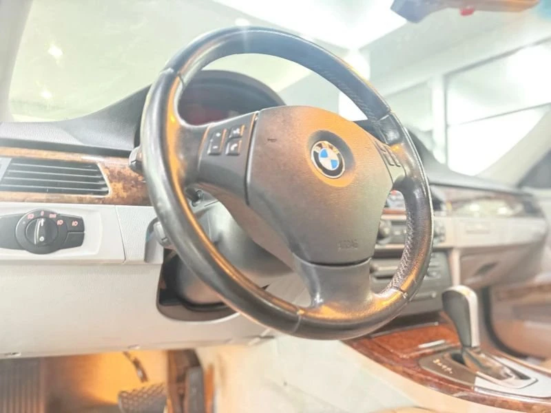 2006 BMW E90 3 Series Sedan - Image 11 of 18