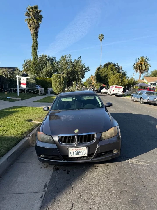 2006 BMW E90 3 Series Sedan - Image 2 of 10