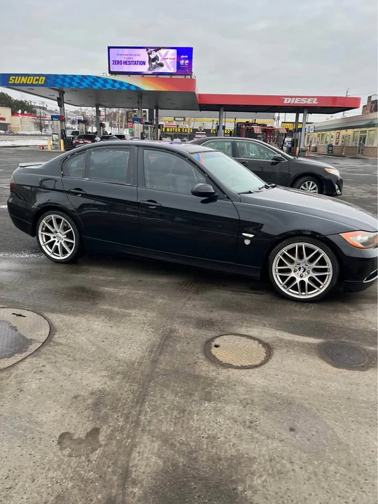2006 BMW E90 3 Series Sedan - Image 2 of 13