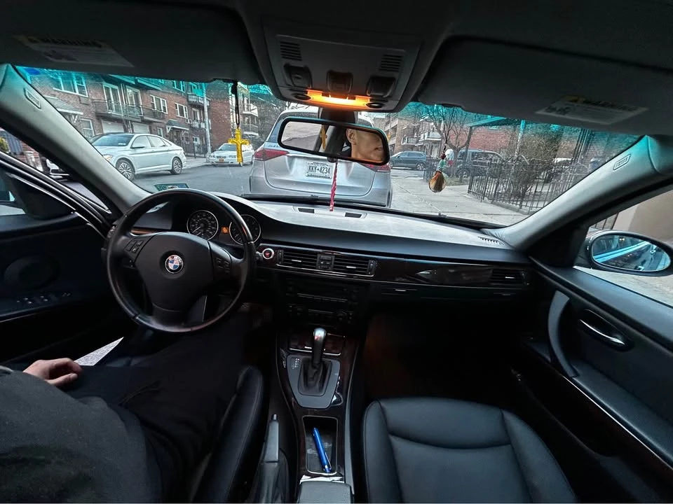 2006 BMW E90 3 Series Sedan - Image 10 of 11