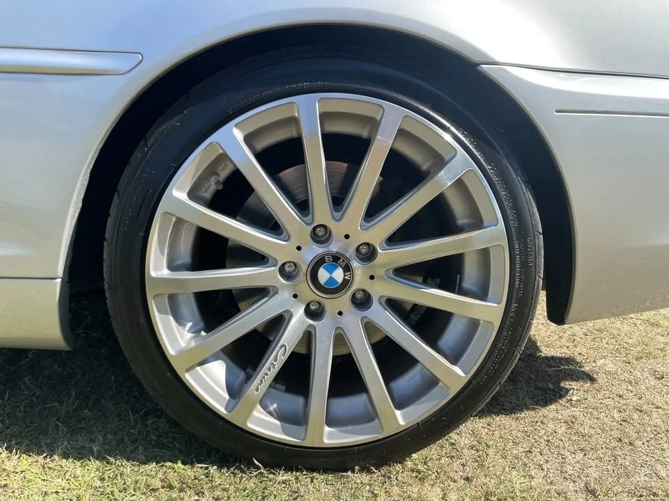 2006 BMW E46 330i & 330Ci - Image 14 of 15