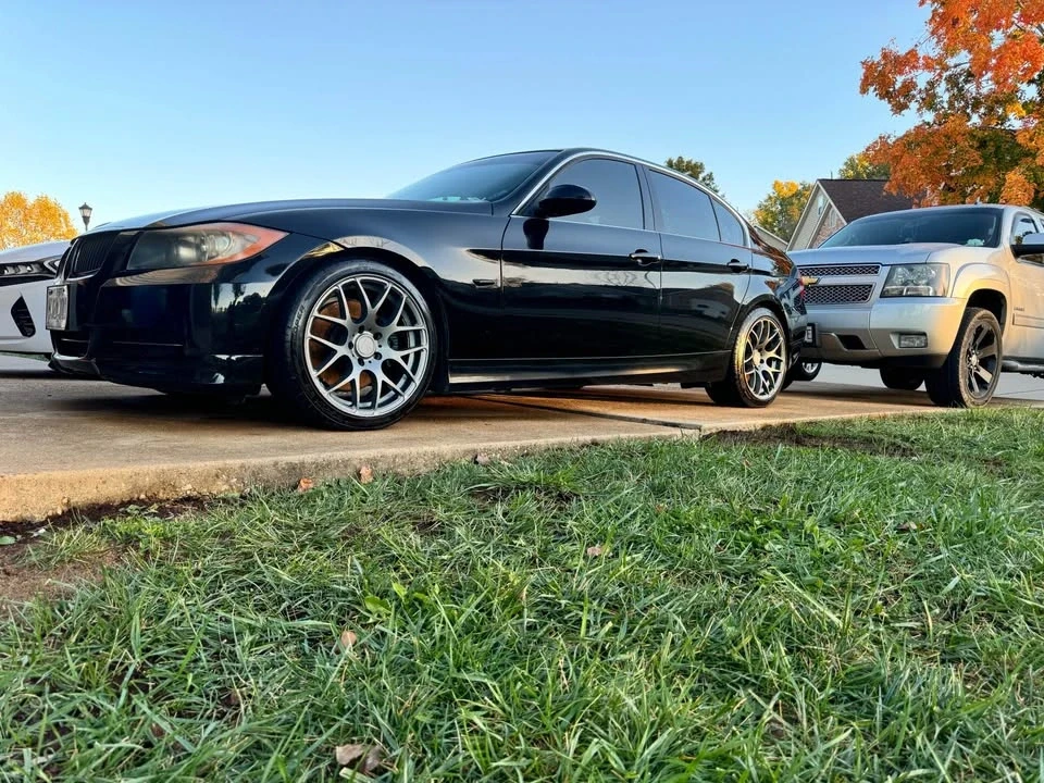 2006 BMW E46 330i & 330Ci - Image 2 of 5