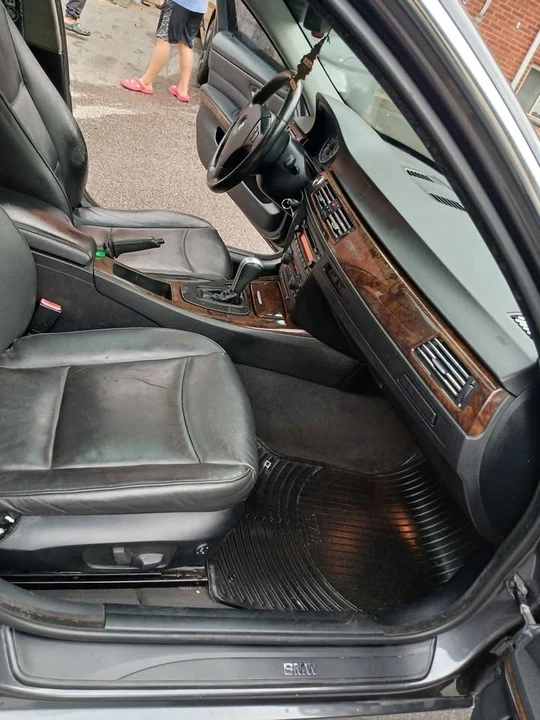 2006 BMW E90 3 Series Sedan - Image 12 of 15