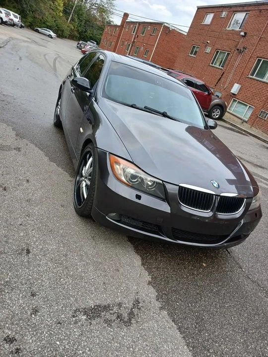 2006 BMW E90 3 Series Sedan - Image 2 of 15