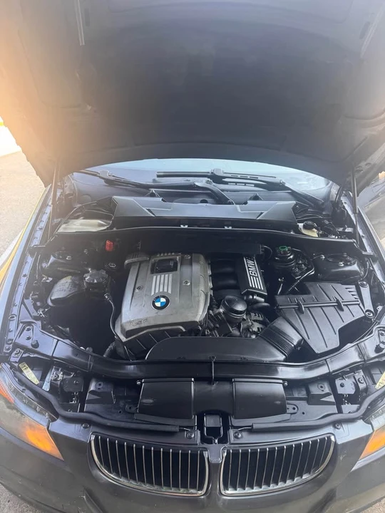 2006 BMW E46 330i & 330Ci - Image 2 of 4