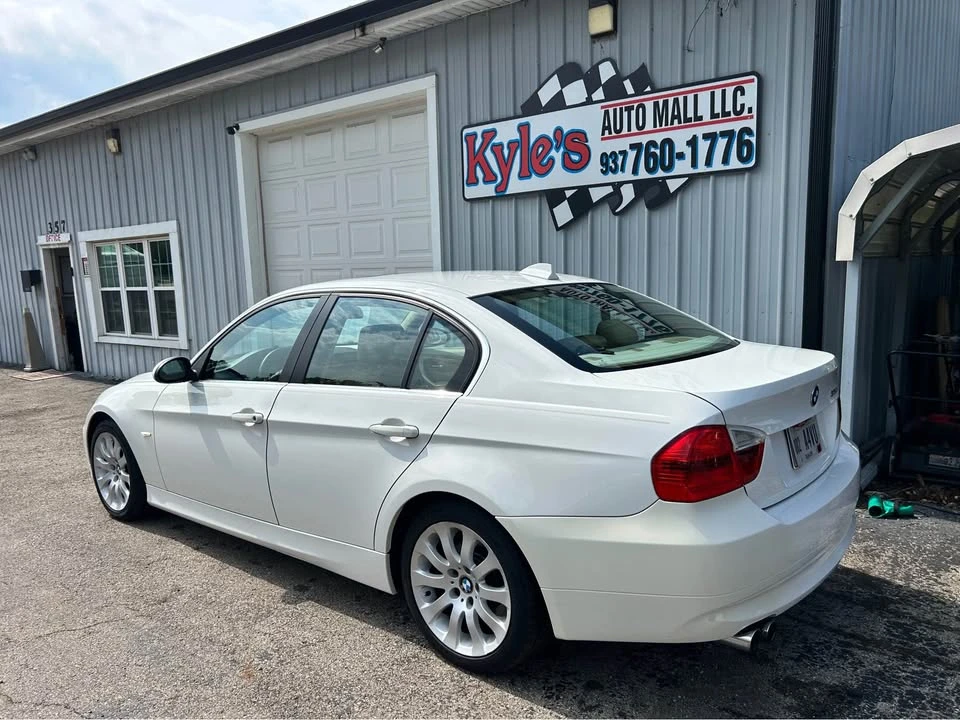 2006 BMW E90 3 Series Sedan - Image 3 of 14