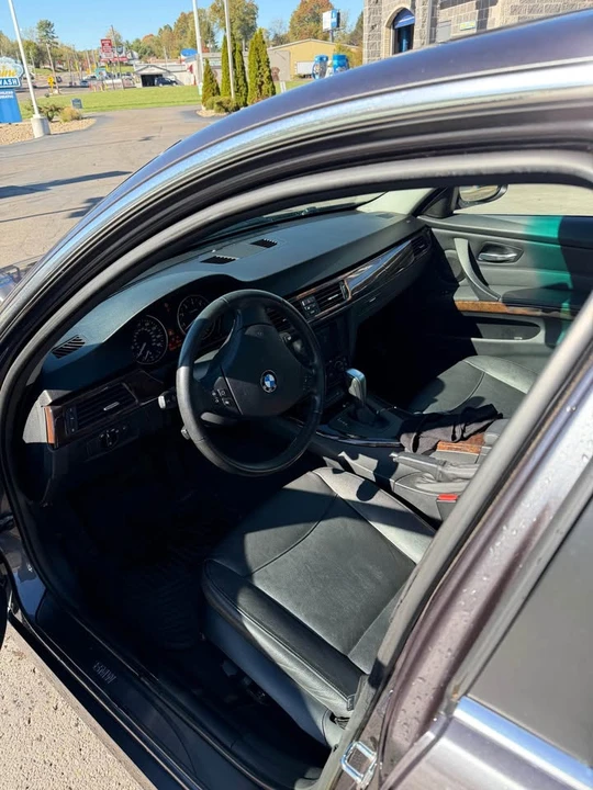 2006 BMW E46 330i & 330Ci - Image 2 of 3