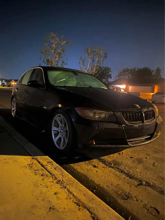 2006 BMW E46 330i & 330Ci - Image 3 of 5