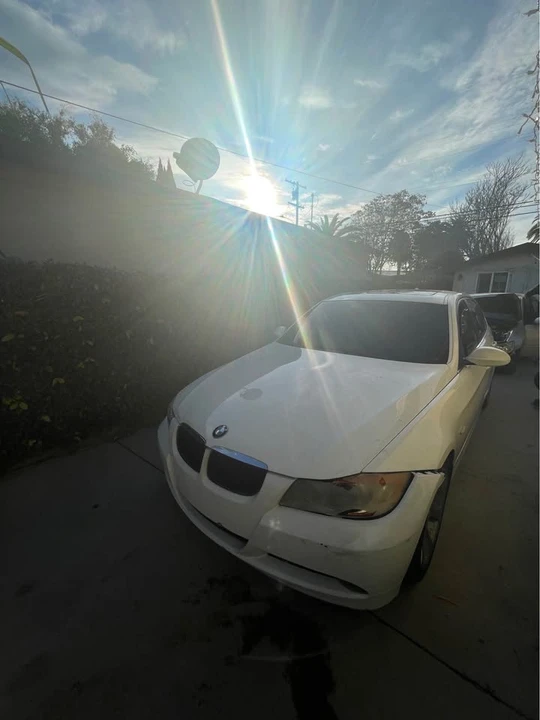 2006 BMW E46 330i & 330Ci - Image 4 of 8
