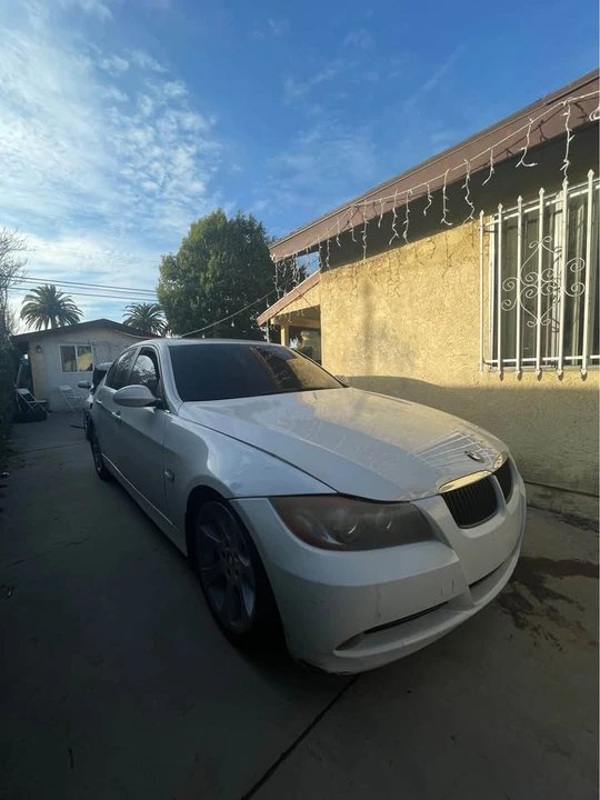 2006 BMW E46 330i & 330Ci - Image 2 of 8