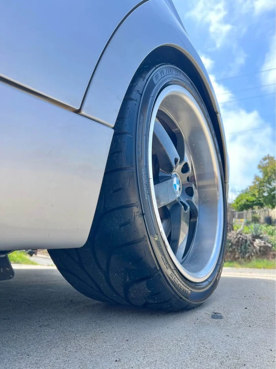 2006 BMW E46 330i & 330Ci - Image 2 of 5