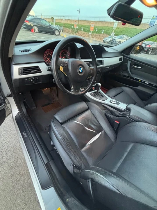 2006 BMW E46 330i & 330Ci - Image 5 of 8