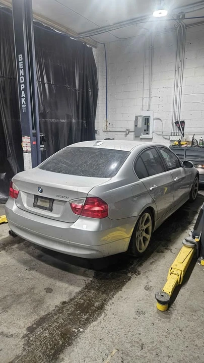 2006 BMW E46 330i & 330Ci - Image 4 of 7