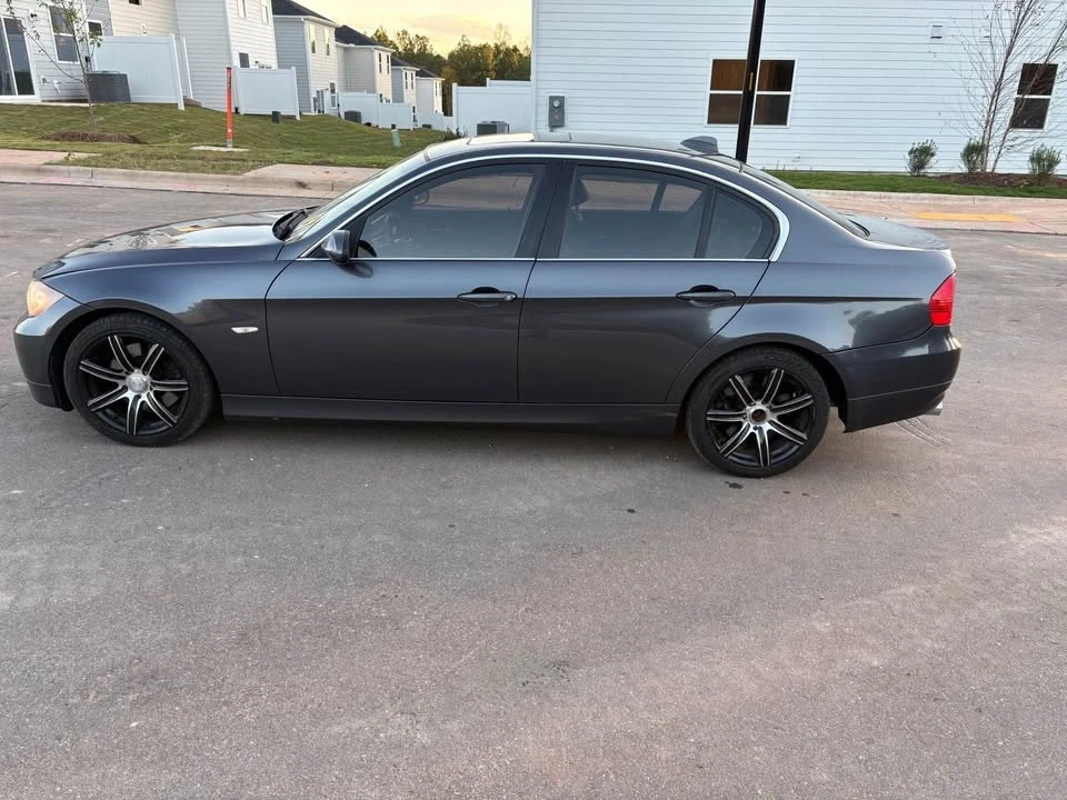 2006 BMW E90 3 Series Sedan - Image 2 of 15
