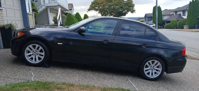 2006 BMW 323i Sedan