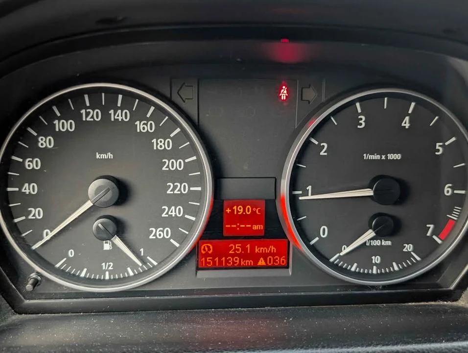 2006 BMW E90 3 Series Sedan - Image 3 of 7