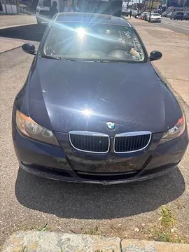 2006 BMW 325i 4-Door Sedan Manual
