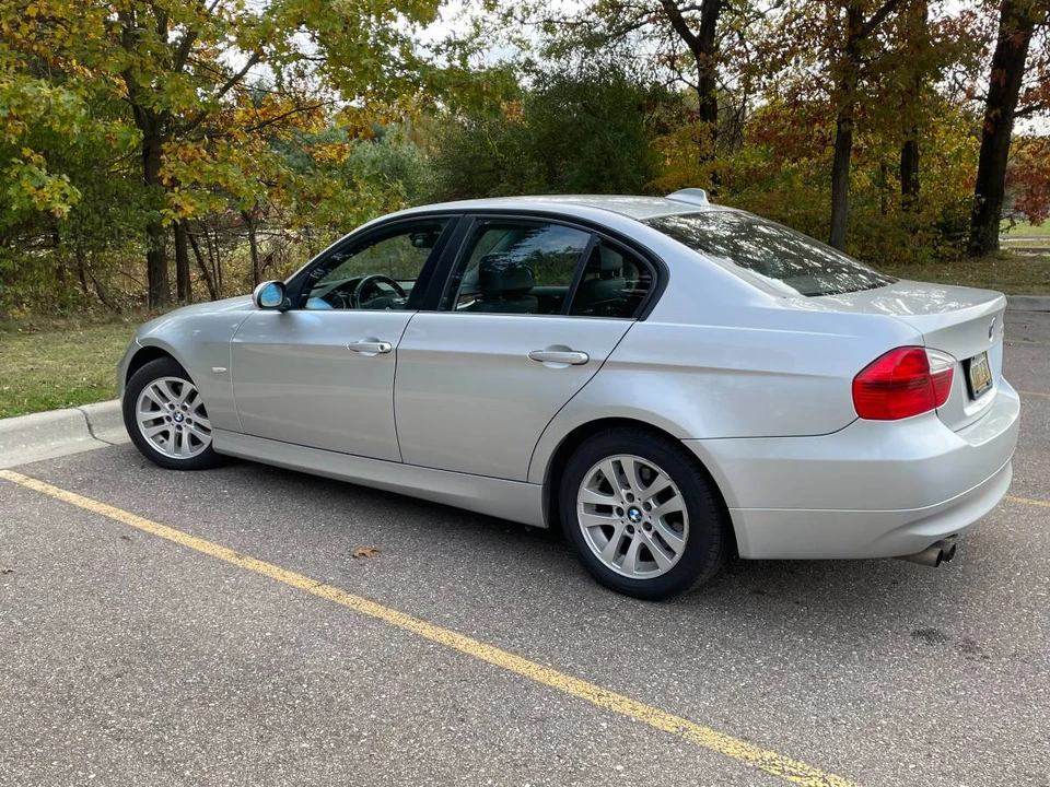 2006 BMW E90 3 Series Sedan - Image 4 of 10