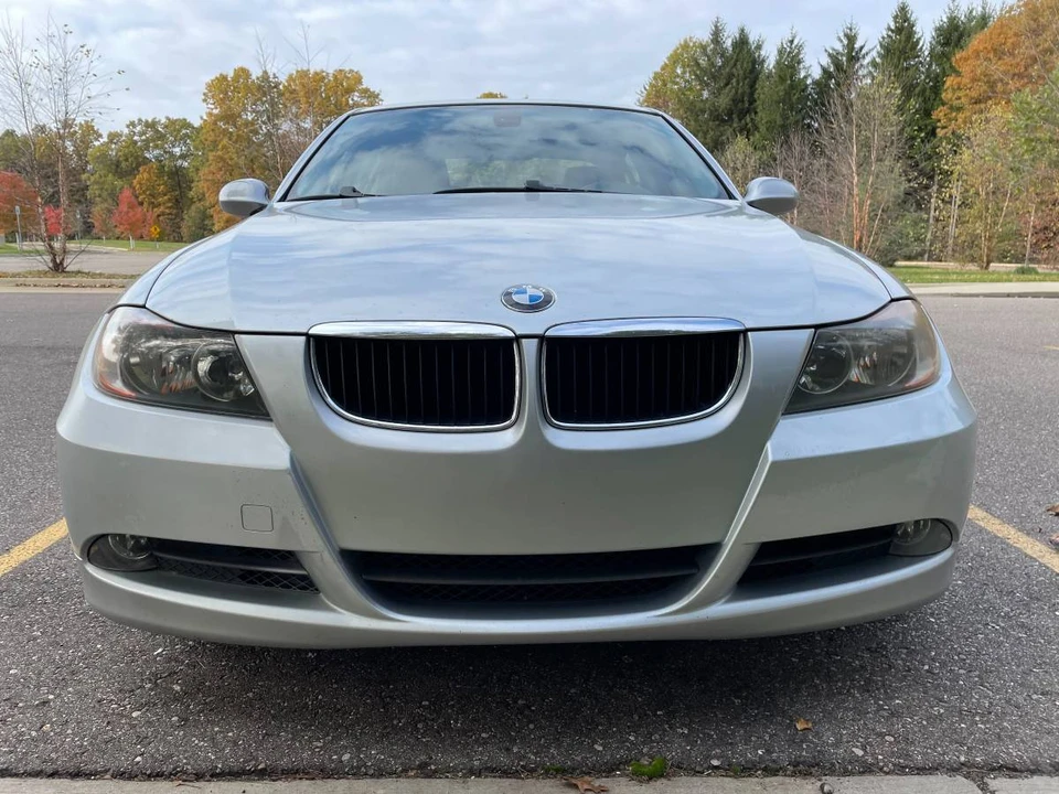2006 BMW E90 3 Series Sedan - Image 6 of 10